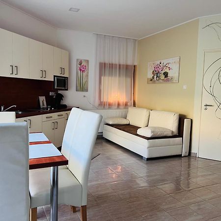 Villa Relax Apartman Gárdony Exterior foto